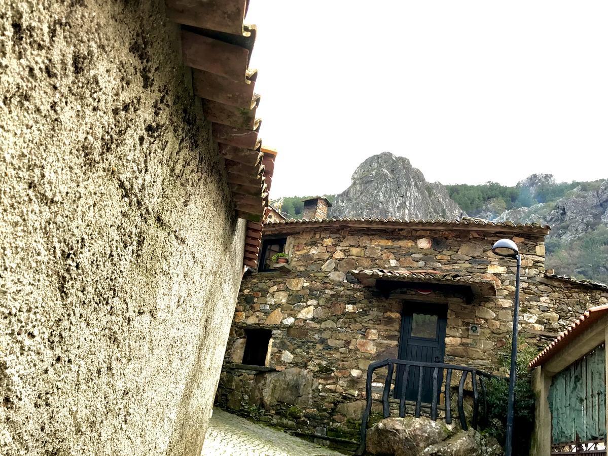 Portantiqua, Guest House Góis エクステリア 写真